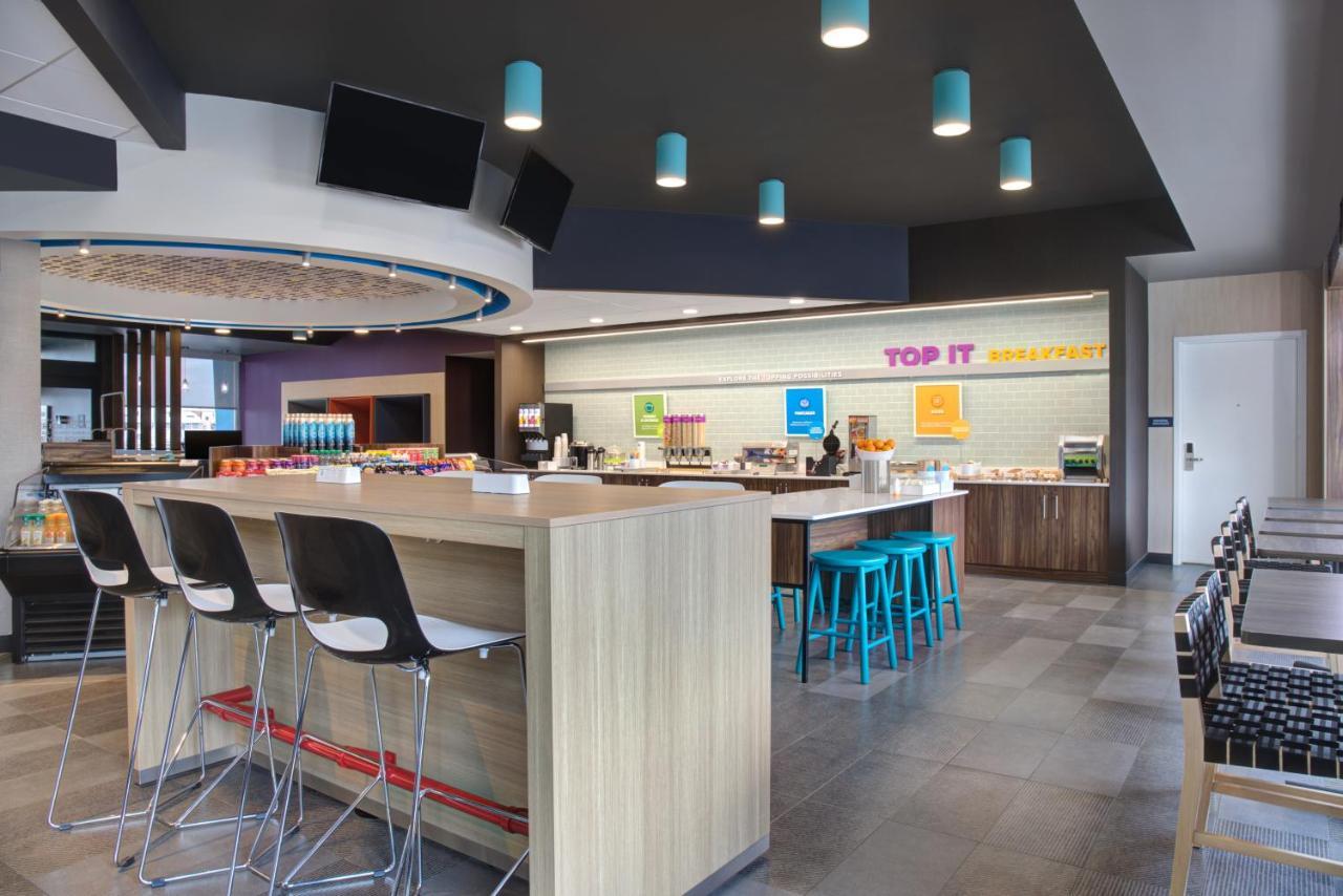 Tru By Hilton Toronto Airport West 3*