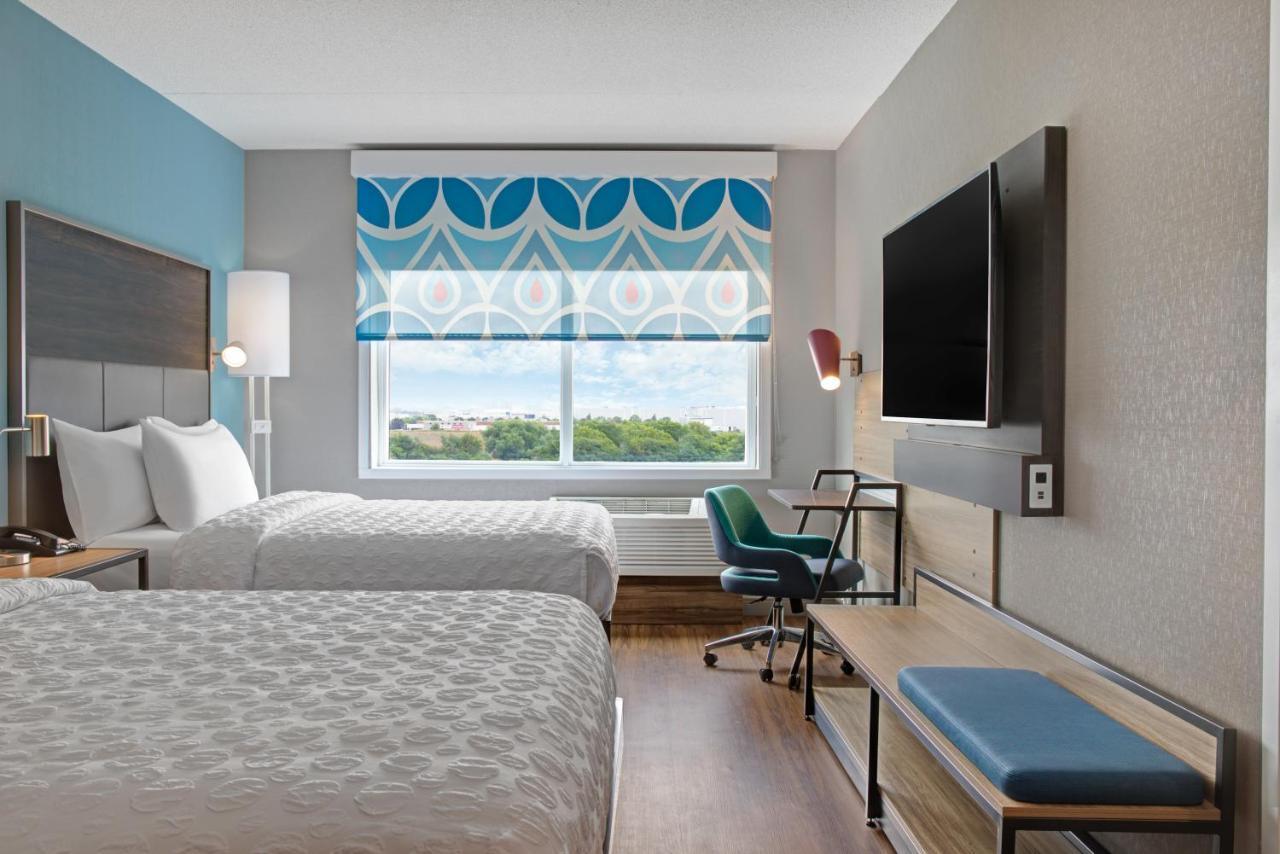 Tru By Hilton Toronto Airport West Hotel 3*