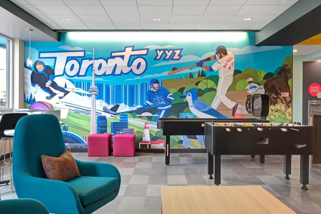 Tru By Hilton Toronto Airport West Hotel 3*